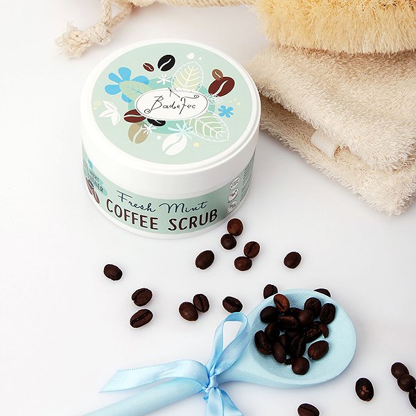 Body scrub BADEFEE coffee Fresh Mint 180 g .