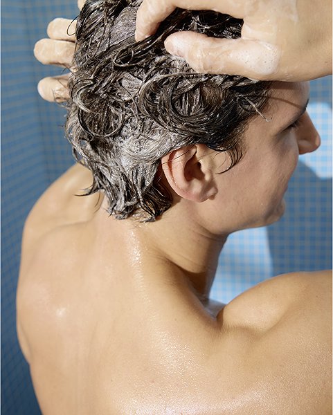 Shampoo NIVEA Men Strong Power 500 ml .