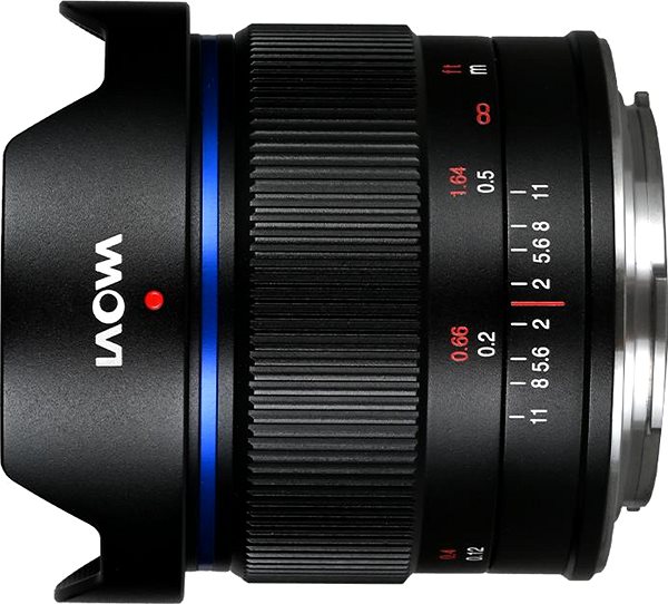 Lens Laowa lens 7.5 mm f/2 AE MFT .