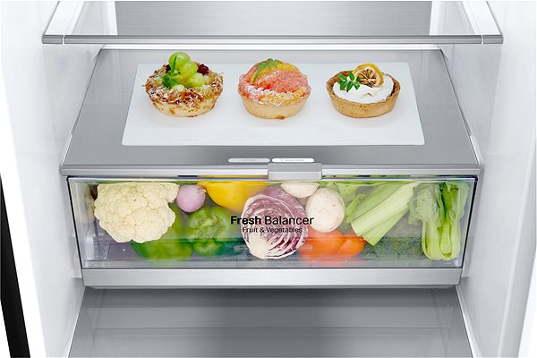 Refrigerator LG GBB72MCQCN Lifestyle 2