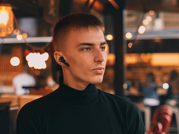 Wireless Headphones LAMAX Trims1 Black Lifestyle