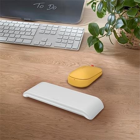 Egér LEITZ Cosy Wireless Mouse - sárga Lifestyle