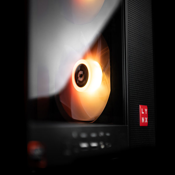 LYNX ULTIMATE Ryzen 7 RTX 5080 gaming PC.