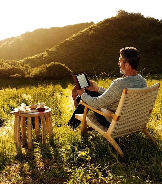 Elektronická čítačka kníh Amazon Kindle Oasis 3 32GB – BEZ REKLAMY Lifestyle