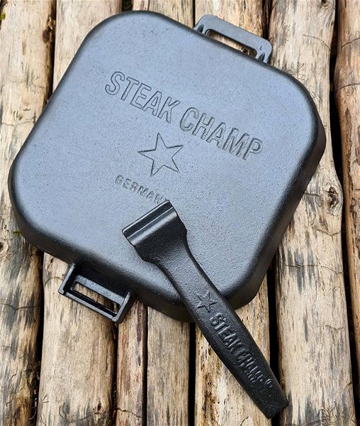 SteakChamp Cast Iron Frying Pan .