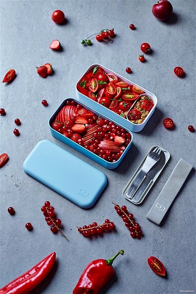 Snack Box MonBento Original Blue Crystal | light blue Lifestyle