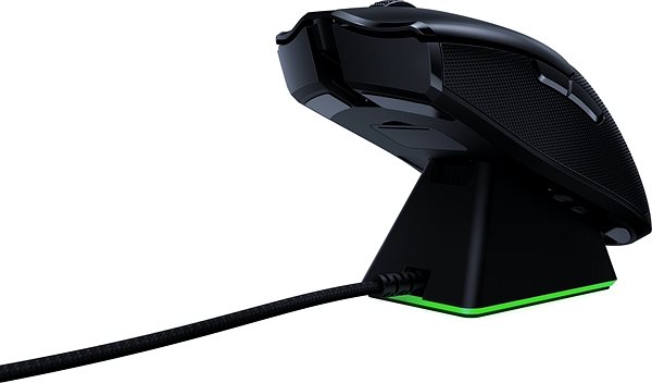 Gamer egér Razer Viper Ultimate + Mouse Dock Oldalnézet