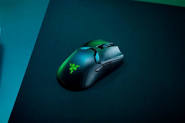 Gaming-Maus Razer VIPER ULTIMATE Wireless Gaming Mouse Lifestyle
