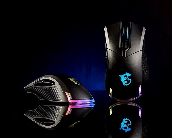 Gaming Mouse MSI Clutch GM50 Lifestyle