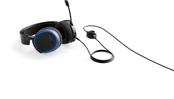 Gaming Headphones SteelSeries Arctis 5, Black Lifestyle
