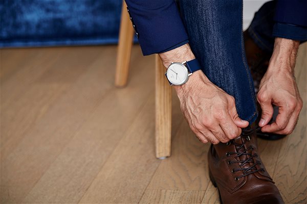 Smart Watch Noerden MATE2 Dark Blue Lifestyle