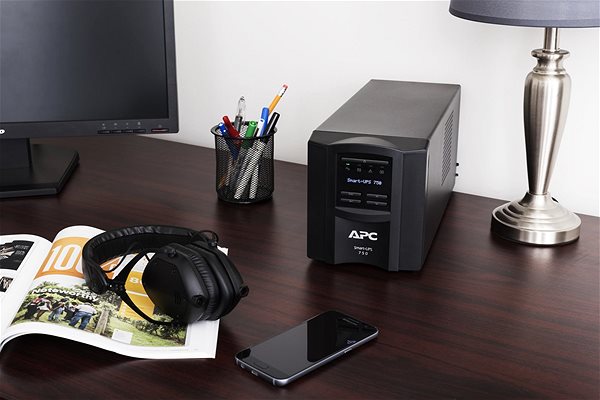 Uninterruptible Power Supply APC Smart-UPS 750VA LCD 230V with SmartConnect Lifestyle