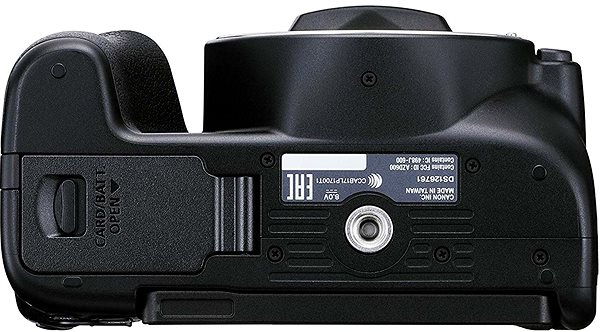 Digitális fényképezőgép Canon EOS 250D, fekete +  EF-S 18-55 mm f/3,5-5,6 DC III Value Up Kit Alulnézet