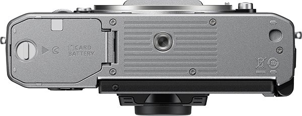 Digitális fényképezőgép Nikon Z fc + Z DX 16–50 mm f/3,5–6,3 VR + Z DX 50–250 mm f/4,5–6,3 VR Alulnézet