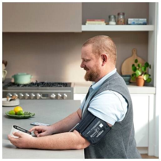 Vérnyomásmérő Omron M2 Intelli IT Bluetooth-kapcsolattal, 5 év garancia Lifestyle