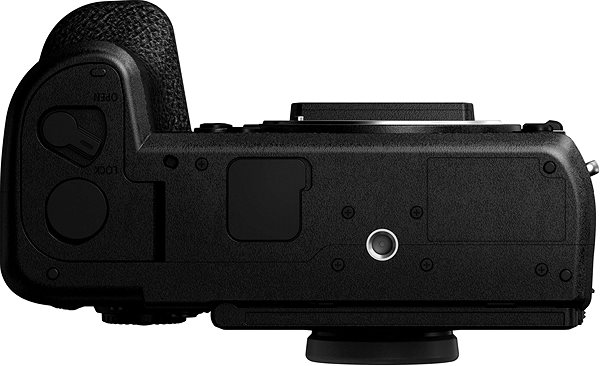Digitálny fotoaparát Panasonic LUMIX DC-S1  + Lumix S 20–60 mm f/3,5 – 5,6 Macro O.I.S. Spodná strana