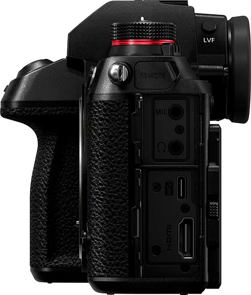 Digitální fotoaparát Panasonic Lumix DC-S1 + Lumix S 20-60 mm f/3,5-5,6 Macro O.I.S. Boční pohled