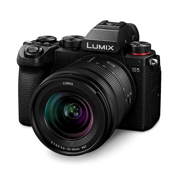 Digitálny fotoaparát Panasonic Lumix DC-S5 + Lumix S 20–60 mm f/3.5 – 5.6 Macro O.I.S. + Lumix S 50 mm f/1.8 Bočný pohľad