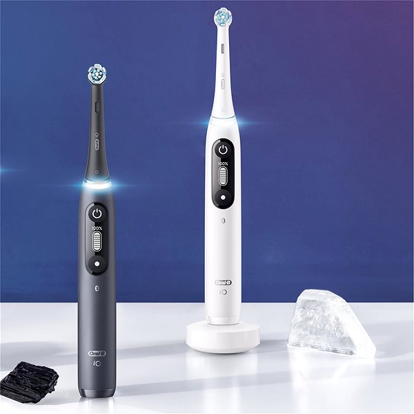 Elektrische Zahnbürste Oral-B iO Series 7 Black Onyx Magnetische Zahnbürste Screen