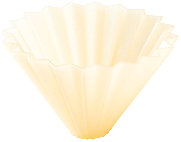 Origami Dripper AIR M plastic dripper in matt beige.