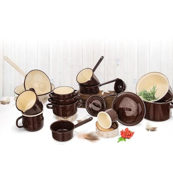 Pot Orion Enamel Casserole BROWN Lem 3,2 l+ lid Lifestyle