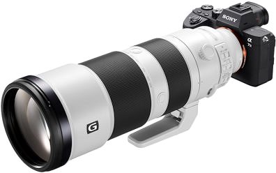 Objektiv Sony FE 200-600mm F5.6-6.3 G OSS Seitlicher Anblick