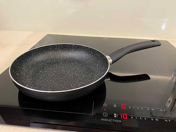 Kinghoff Marmo 16 cm pan with marble surface Kh-3977 .