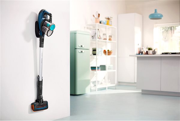 Upright Vacuum Cleaner Philips SpeedPro Aqua 3-in-1 FC6718/01 Lifestyle