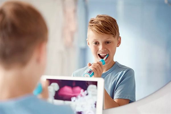 Electric Toothbrush Philips Sonicare For Kids HX6321/04 Lifestyle