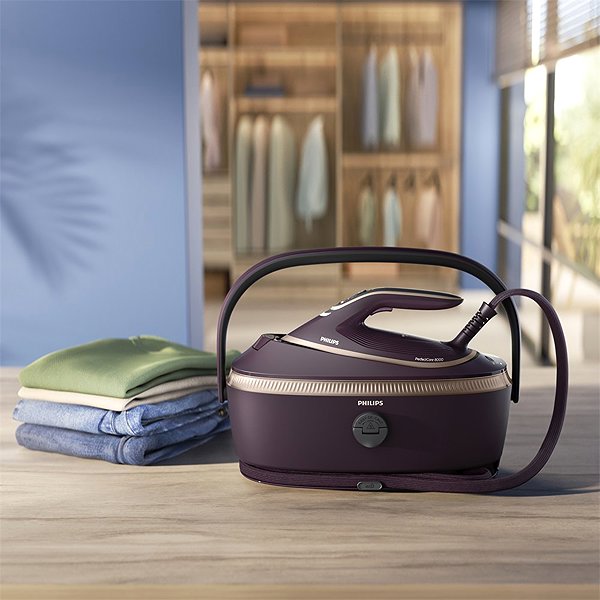 Philips Series 8000 PerfectCare PSG8300/30 steam generator iron.