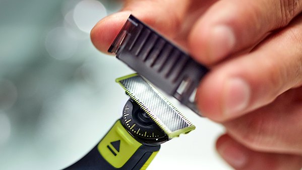 Philips OneBlade QP2724/23 trimmer.