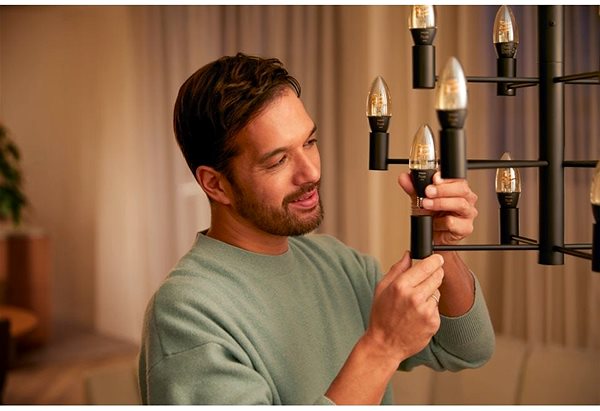 LED-Birne Philips Hue White 4.5W 550 Filament Kerze E14 - 2 Stück Lifestyle 3