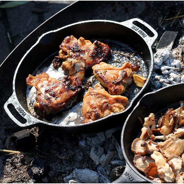 Pan Valhal Outdoor Cast iron deep pan with two handles 30cm .