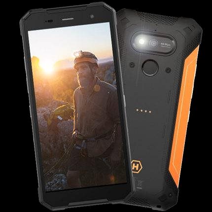 Mobilný telefón myPhone Hammer Explorer Pro oranžový Lifestyle