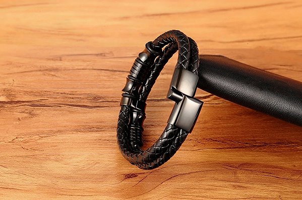 Predator Q1 Black Beautiful men's bracelet black 21cm.