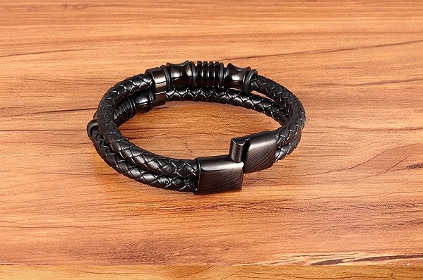Predator Q1 Black Beautiful men's bracelet black 21cm.