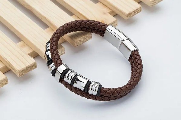Predator Q1 Tempestleaf Men's Bracelet Brown 21.5cm.