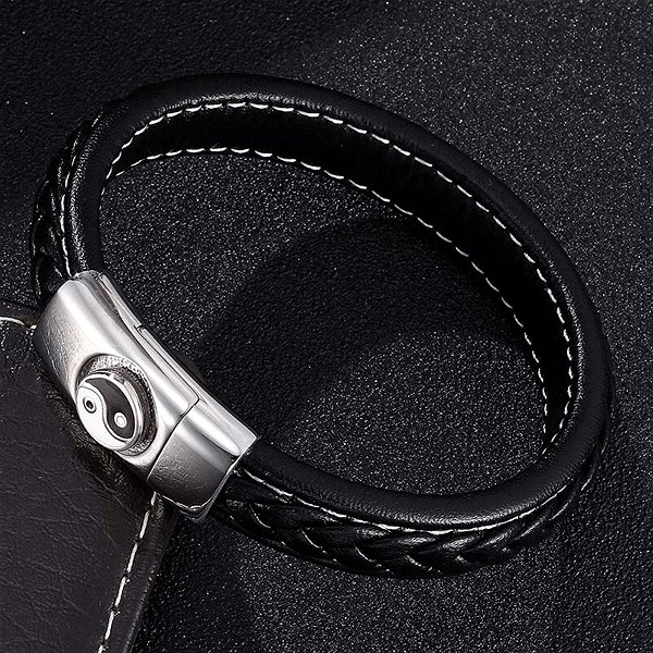 Predator Q1 PD0352 Yin Yang 23cm Black Bracelet.