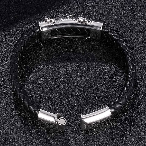 Predator Q1 PD1031-2 Leather Bracelet 23cm Scorpion Black.