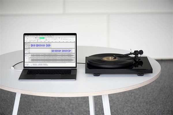 Gramofón Pro-Ject Debut RecordMaster II Piano + OM5e Lifestyle