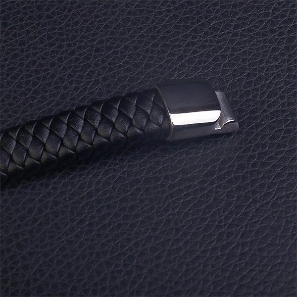 Predator Q1 Ironwood Bracelet – Men's Bracelets, Black.