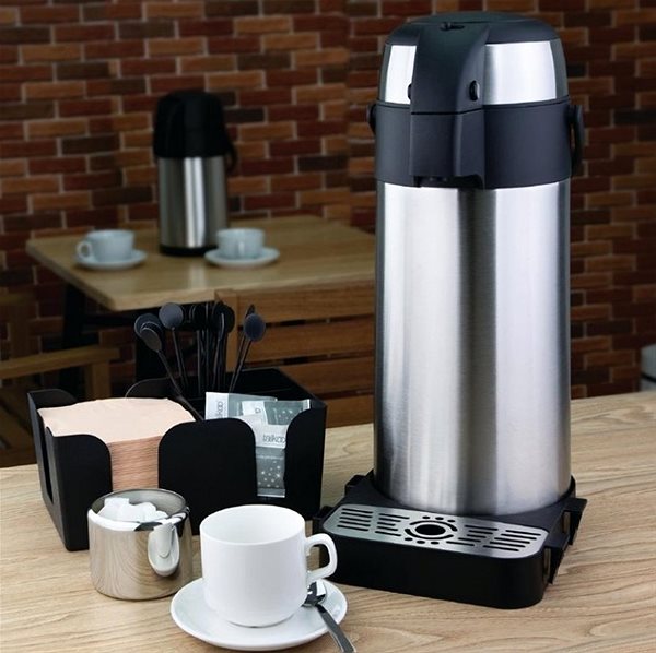 Thermos Olympia thermos with pump 2,5l .