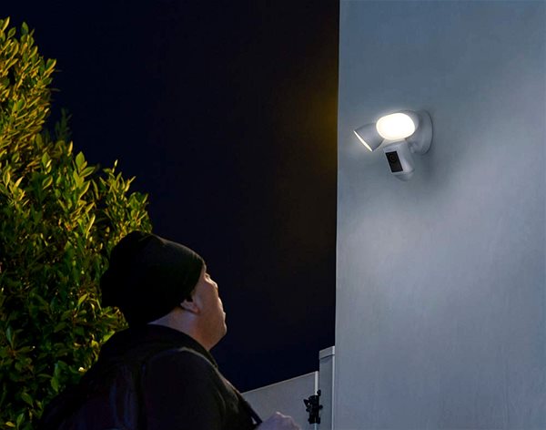 Überwachungskamera Ring Floodlight Cam Pro - White ...
