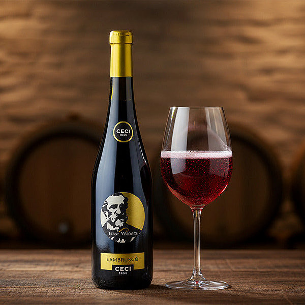 Cantine Ceci Terre Verdiane Lambrusco 0.75L sparkling wine, 14% vol.