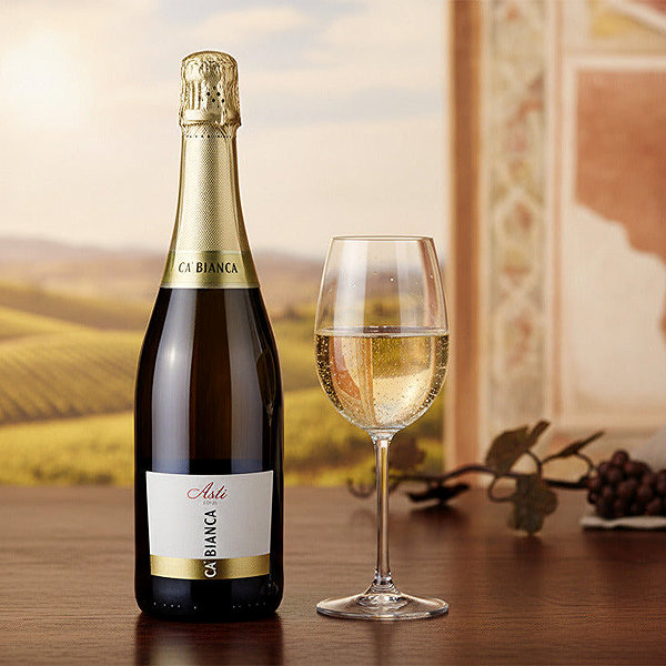 Ca’ Bianca Asti DOCG Dolce 0.75L, 12% vol. sparkling wine.