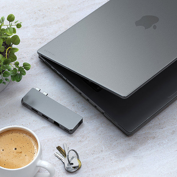 Laptop Case Satechi Eco Hard Case for MacBook Pro 16 - Dark ...