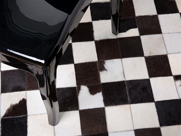 Koberec Čierno-biely patchwork koberec z hovädzej kože, priemer 140 cm BERGAMA, 57757 ...