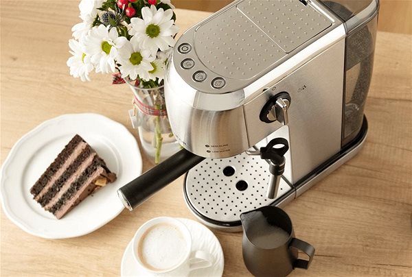 Pákový kávovar SENCOR SES 4900SS Espresso Lifestyle