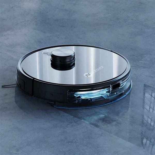 Robot Vacuum Neatsvor X600 Lifestyle