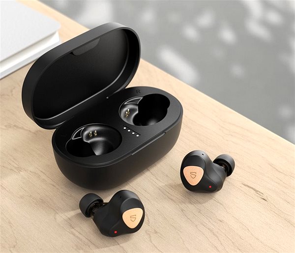 Wireless Headphones Soundpeats Truengine 3SE Lifestyle 3